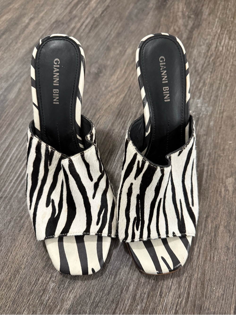 Gianni Bini Black & White Zebra Heels